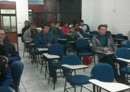 CURSO PROFISSIONALIZANTE DE OPERADOR DE EMPILHADEIRA - Turma de segunda-feira